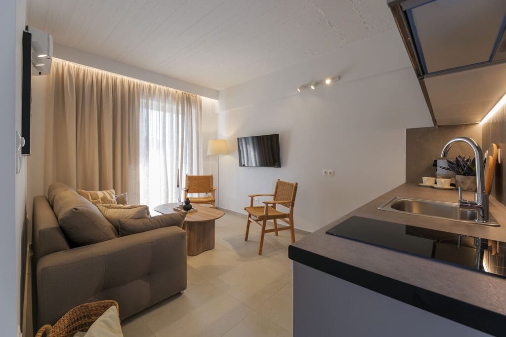 ΕΛΑ Suites Sounio