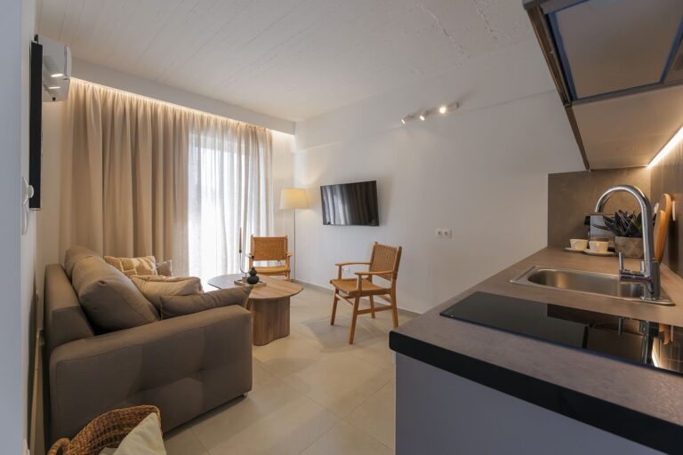 ΕΛΑ Suites Sounio